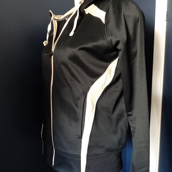 COPY - Nike thermafit size medium zip up hoodie - Picture 4 of 5